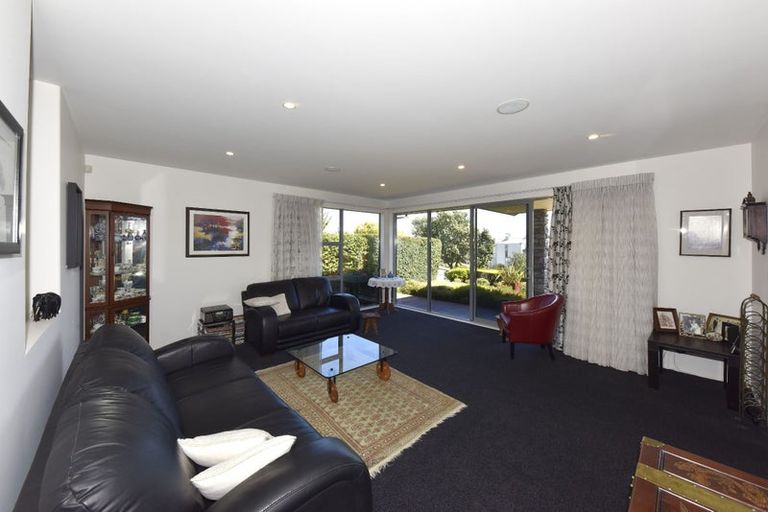 Photo of property in 9 Kenmure Drive, Huntsbury, Christchurch, 8022
