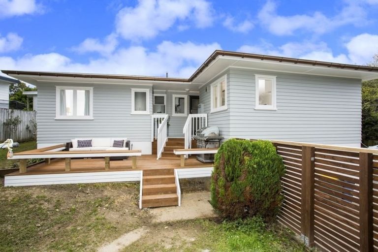 Photo of property in 1/97 Eskdale Road, Birkdale, Auckland, 0626