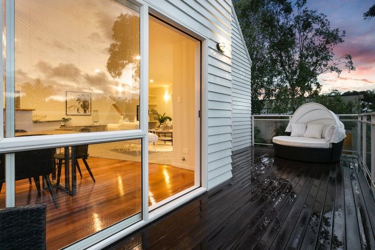 Photo of property in 138a Hinemoa Street, Birkenhead, Auckland, 0626