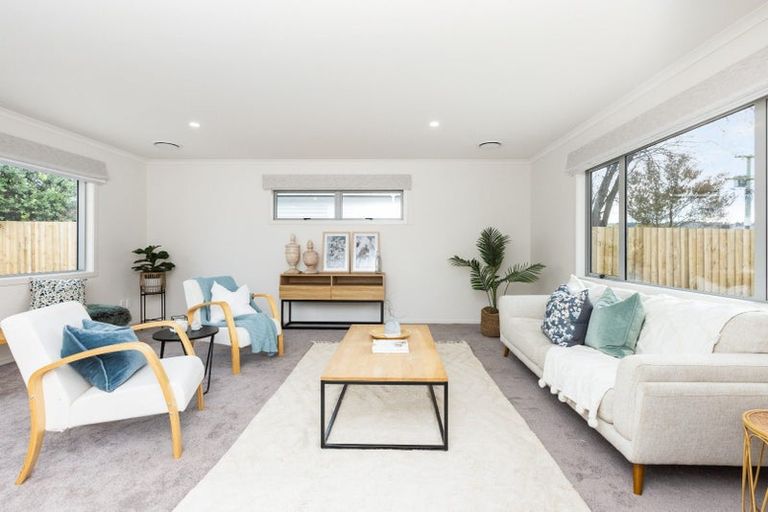 Photo of property in 27 Howard Road, Taradale, Napier, 4112