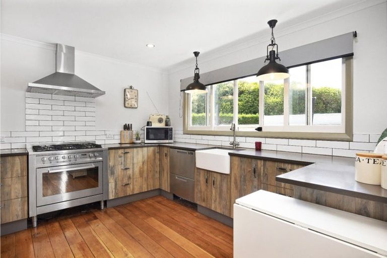 Photo of property in 64 Te Roto Road, Otaki, 5512