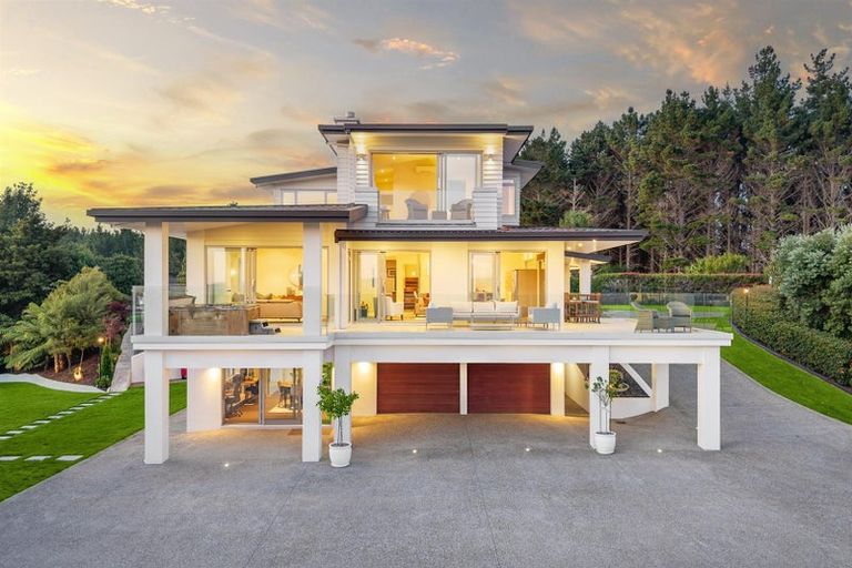 Photo of property in 55 Pinetone Road, Kumeu, 0892