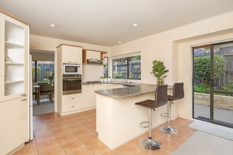 Photo of property in 9 Ardkeen Place, East Tamaki, Auckland, 2016