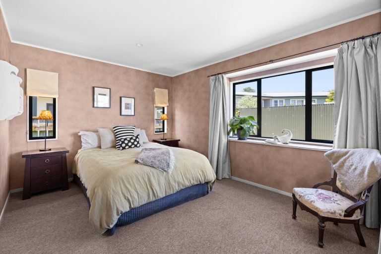 Photo of property in 16a Brookvale Road, Havelock North, 4130