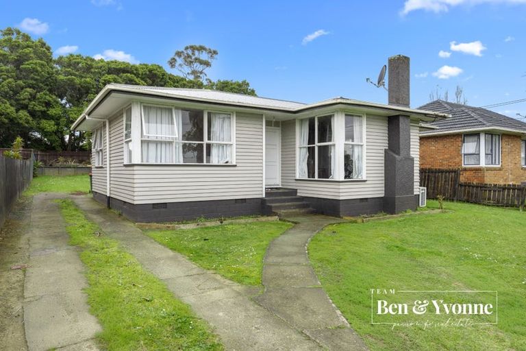 Photo of property in 85 Blake Road, Mangere East, Auckland, 2024