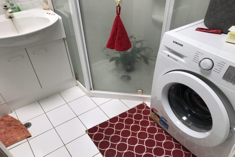 Photo of property in 3/72 Kitchener Road, Milford, Auckland, 0620