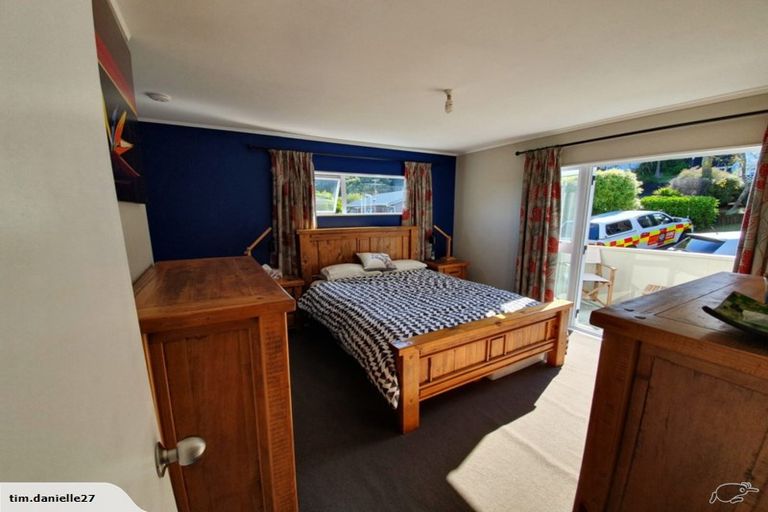 Photo of property in 2/21 Witheford Drive, Bayview, Auckland, 0629