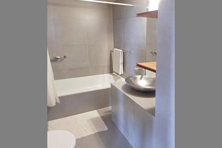 Photo of property in 38/45 Stanley Point Road, Stanley Point, Auckland, 0624