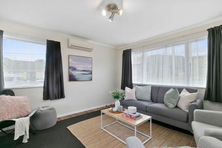 Photo of property in 9 Fitzherbert Road, Wainuiomata, Lower Hutt, 5014