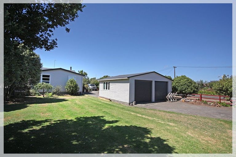 Photo of property in 9 Nuku Street, Tangimoana, 4822
