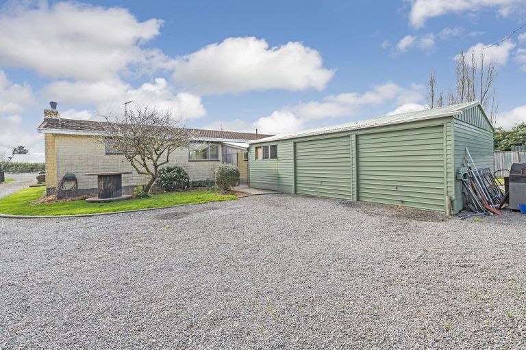 Photo of property in 40 High Street, Hawarden, 7385