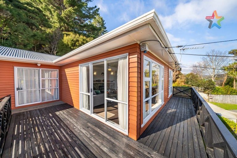 Photo of property in 75 Petrie Street, Wainuiomata, Lower Hutt, 5014