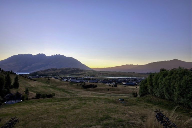 Photo of property in 3 Kintyre Court, Jacks Point, Queenstown, 9371