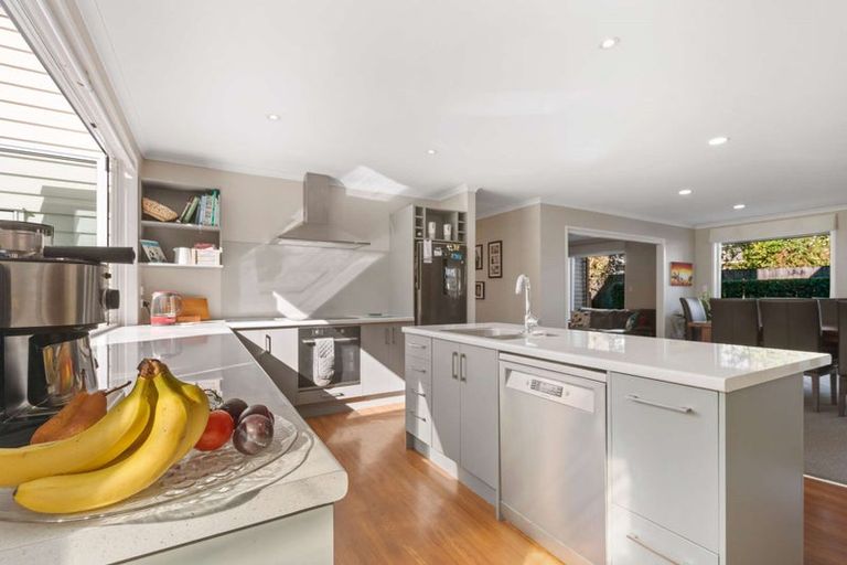 Photo of property in 49 Clare Street, Cambridge, 3434