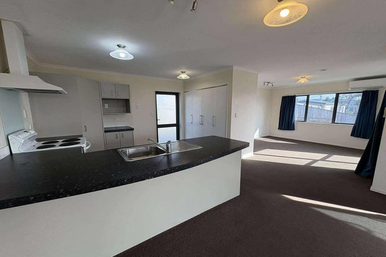 Photo of property in 4 Kekerenga Street, Strathmore Park, Wellington, 6022