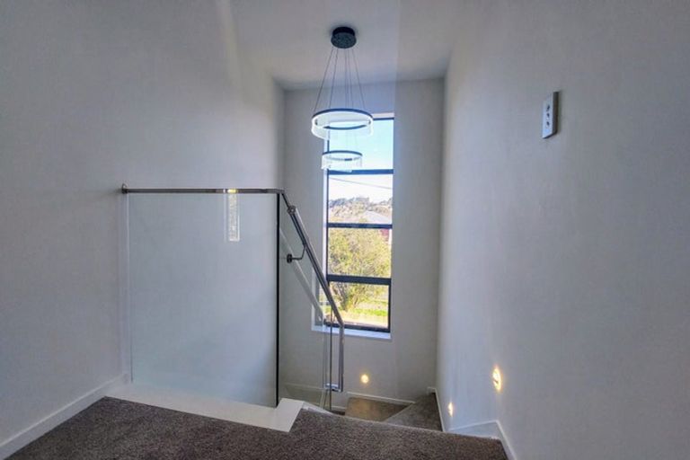 Photo of property in 345 East Coast Road, Mairangi Bay, Auckland, 0630