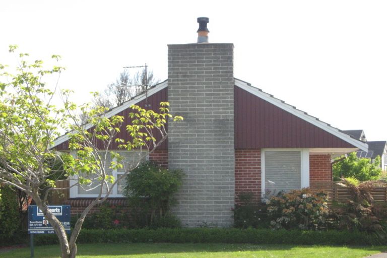 Photo of property in 26 Clipper Place, Redwood, Christchurch, 8051