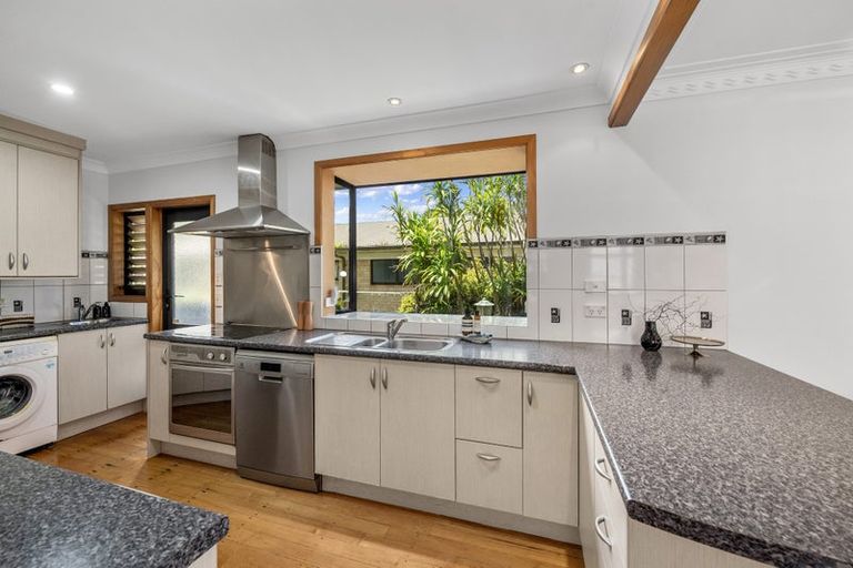 Photo of property in 39 Stanaway Street, Hillcrest, Auckland, 0627