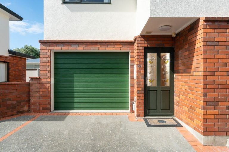 Photo of property in 33 Argentine Avenue, Miramar, Wellington, 6022