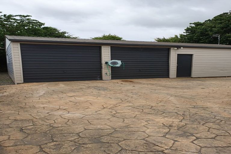 Photo of property in 29 Lydia Place, Kelvin Grove, Palmerston North, 4414