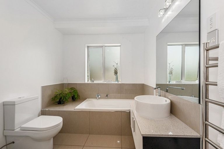 Photo of property in 11 Allendale Place, Morrinsville, 3300