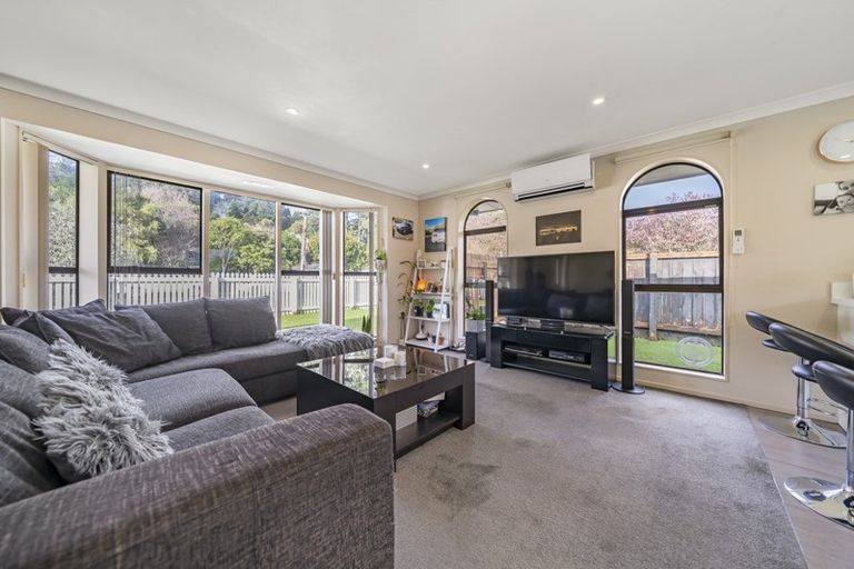 Photo of property in 44b Cruickshank Road, Clouston Park, Upper Hutt, 5018