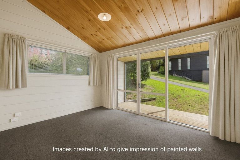 Photo of property in 9 Empressa Heights, Helensville, 0800