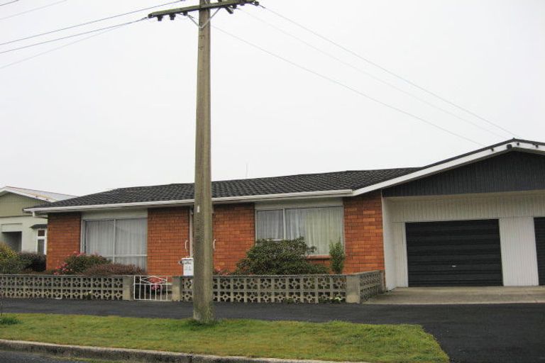 Photo of property in 33 Young Street, Saint Kilda, Dunedin, 9012