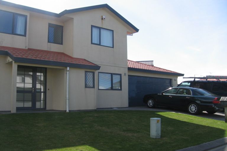 Photo of property in 3a Norwood Place, Johnsonville, Wellington, 6037