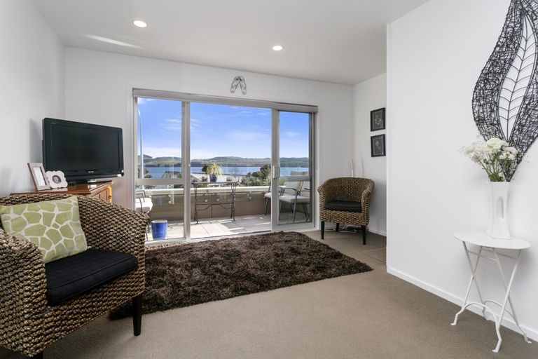 Photo of property in 1/208 Lake Terrace, Hilltop, Taupo, 3330
