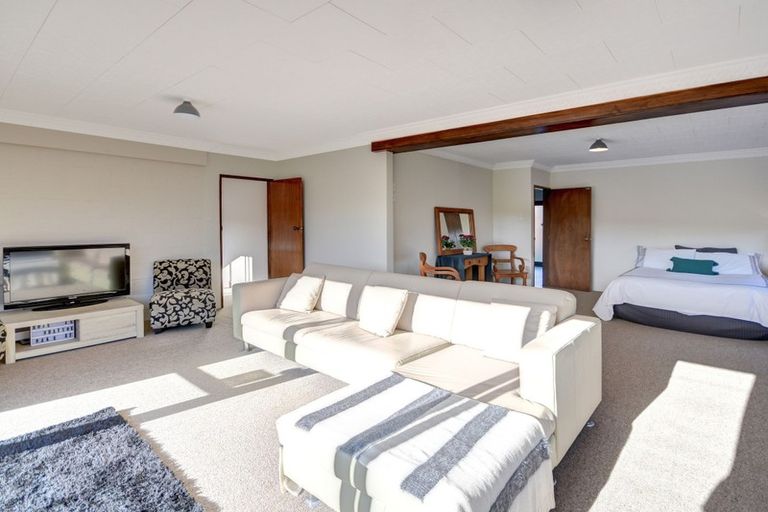 Photo of property in 35 Huntly Road, Outram, 9073