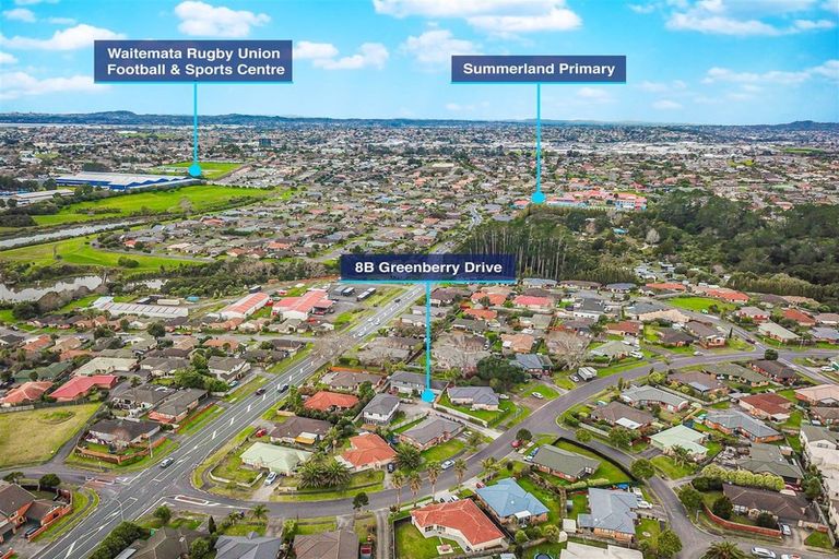 Photo of property in 8b Greenberry Drive, Ranui, Auckland, 0612