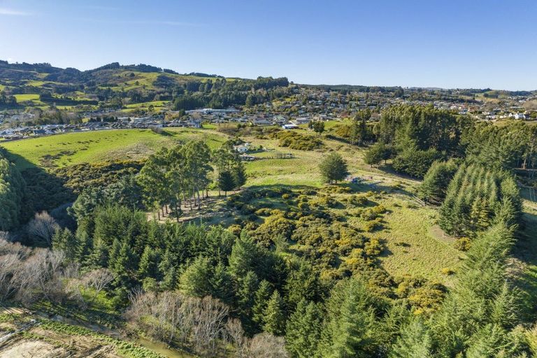 Photo of property in 353 Main South Road, Green Island, Dunedin, 9018