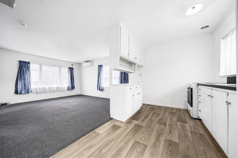 Photo of property in 22 Grande Vue Road, Hillpark, Auckland, 2102