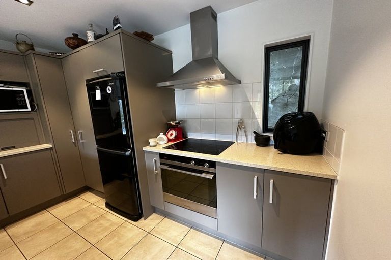 Photo of property in 6/7 The Avenue, Albany, Auckland, 0632