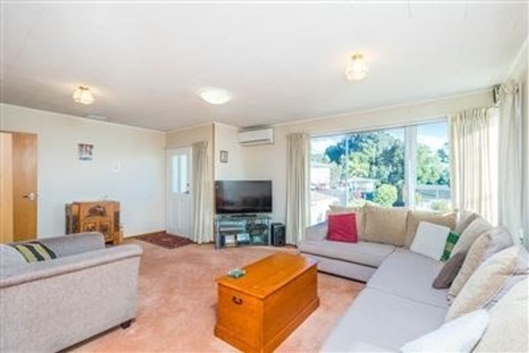 Photo of property in 3 Stott Avenue, Birkdale, Auckland, 0626