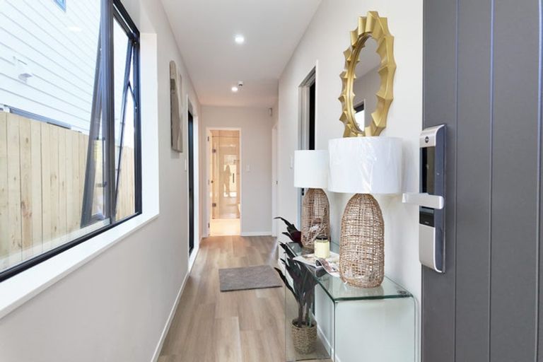 Photo of property in 6/684 Te Atatu Road, Te Atatu Peninsula, Auckland, 0610