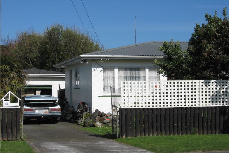 Photo of property in 43 Hood Street, Castlecliff, Whanganui, 4501