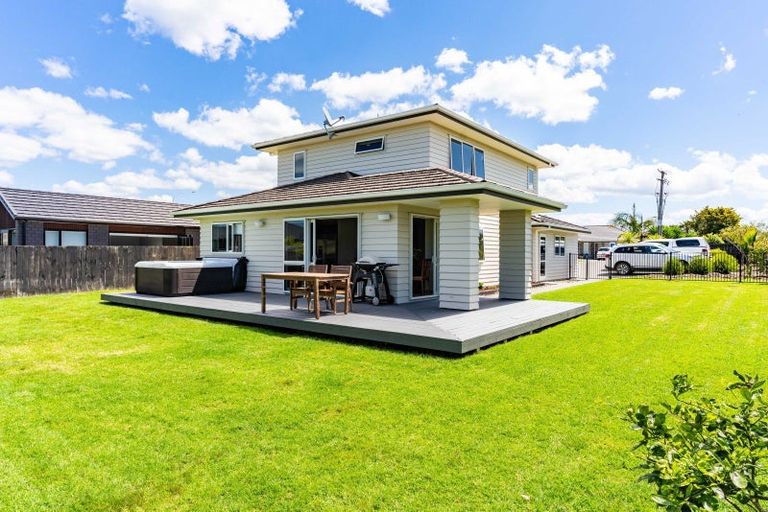 Photo of property in 349 One Tree Point Road, One Tree Point, 0118