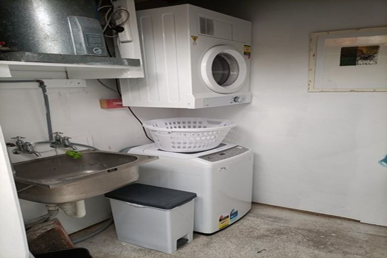 Photo of property in 34 Athlone Crescent, Boulcott, Lower Hutt, 5011