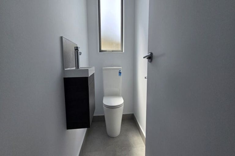 Photo of property in 57 Lochee Road, Upper Riccarton, Christchurch, 8041