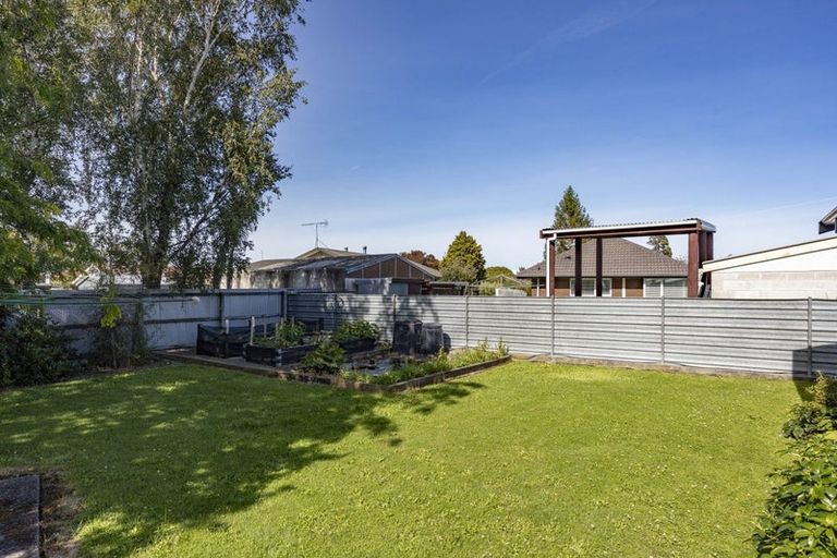 Photo of property in 56 Kowhai Avenue, Rangiora, 7400