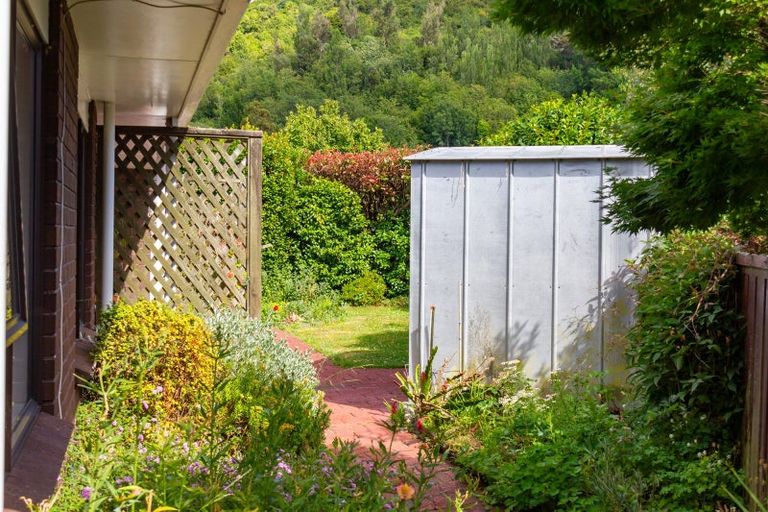 Photo of property in 12 Skipage Grove, Featherston, 5710