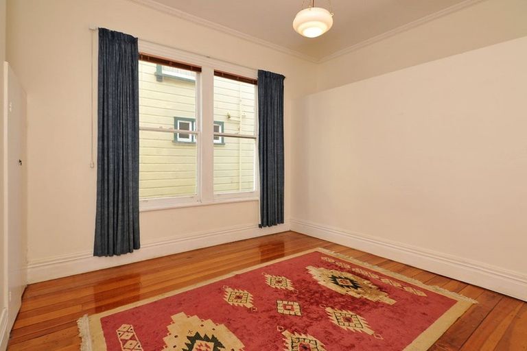 Photo of property in 9 Park Street, Thorndon, Wellington, 6011