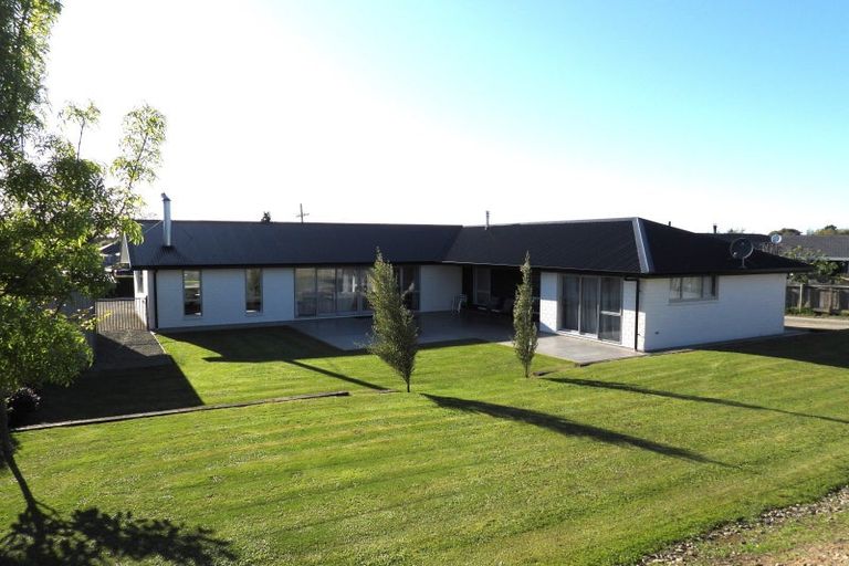 Photo of property in 17 Gordon Street, Weston, Oamaru, 9401