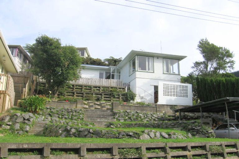 Photo of property in 6 Wilfred Street, Tawa, Wellington, 5028