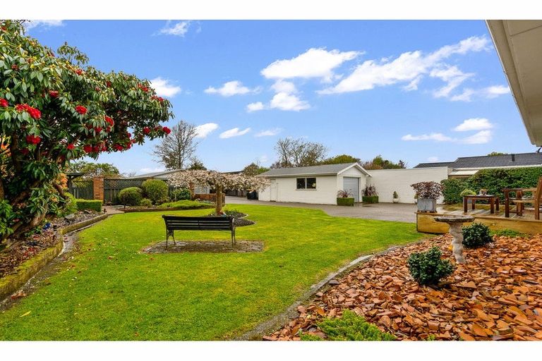 Photo of property in 1 Collean Street, Wallacetown, 9816