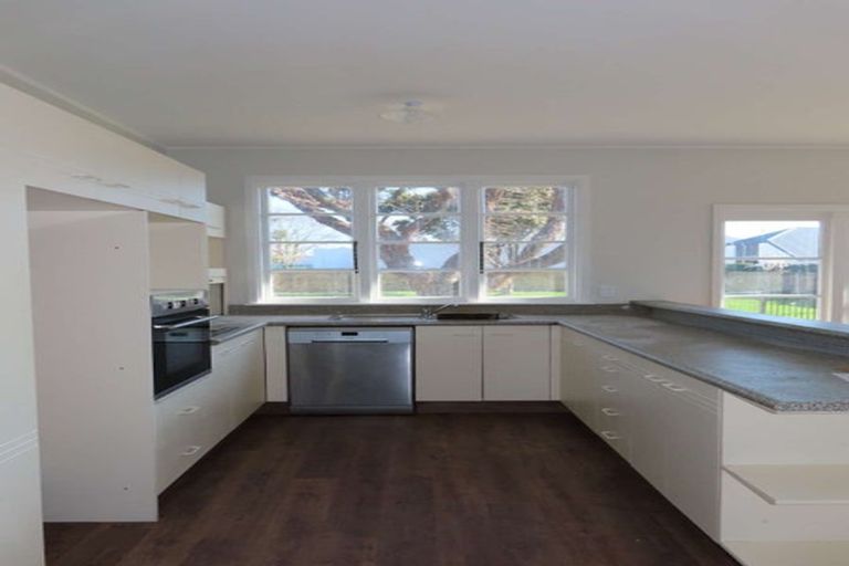 Photo of property in 76 Aorangi Road, Bryndwr, Christchurch, 8053