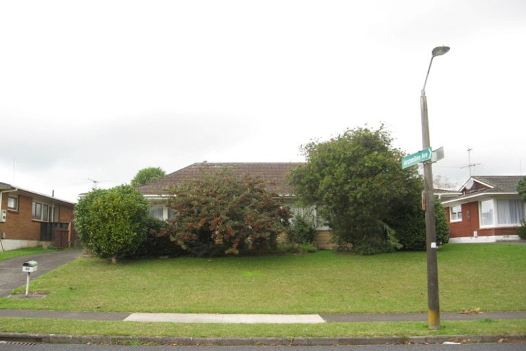 Photo of property in 22 Walworth Avenue, Pakuranga Heights, Auckland, 2010