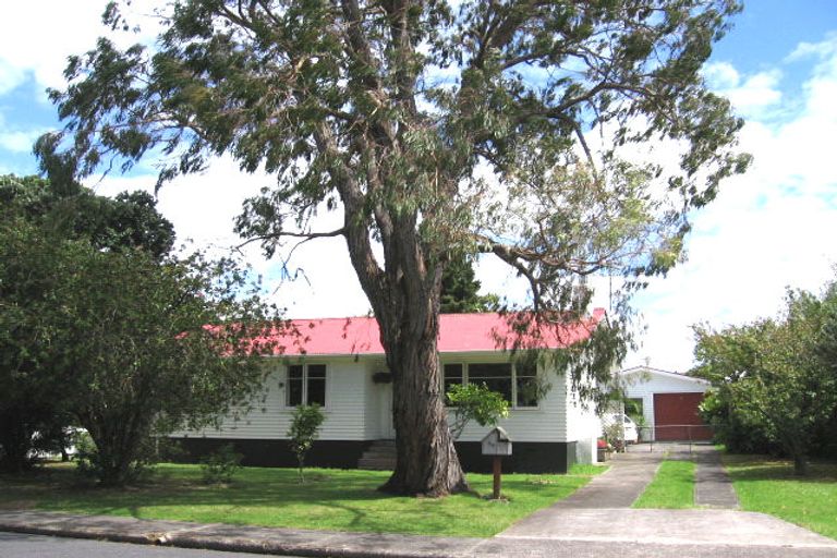Photo of property in 24 Sylvia Road, Hillcrest, Auckland, 0627